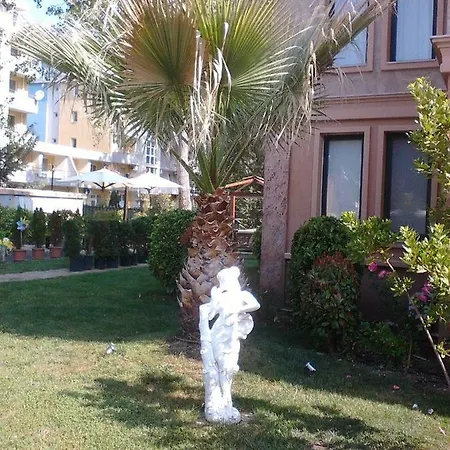 Romantic Apartament-studio Afrodita Gardens Apartment *